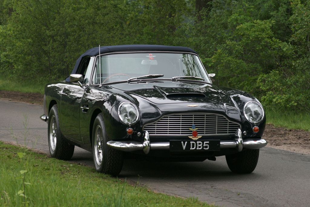 1965 Aston Martin DB5 Vantage Convertible at auction | Spare Wheel