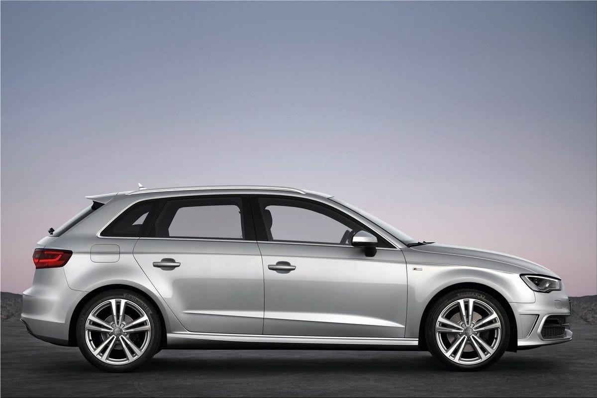 File:Audi A3 8V Ambition design selection capriorange 2.0 TDI