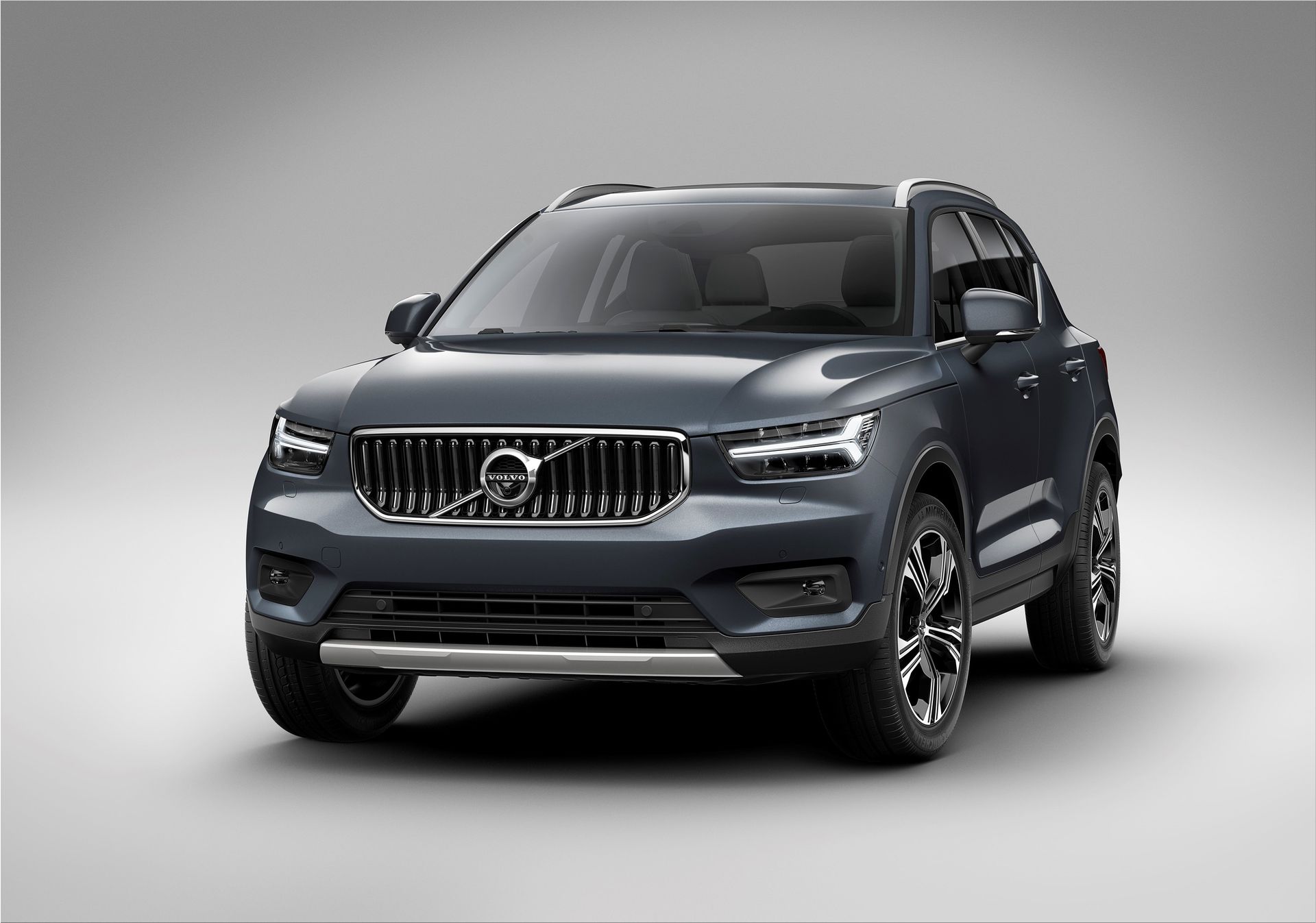 45 What are the top luxury suvs for Ladies