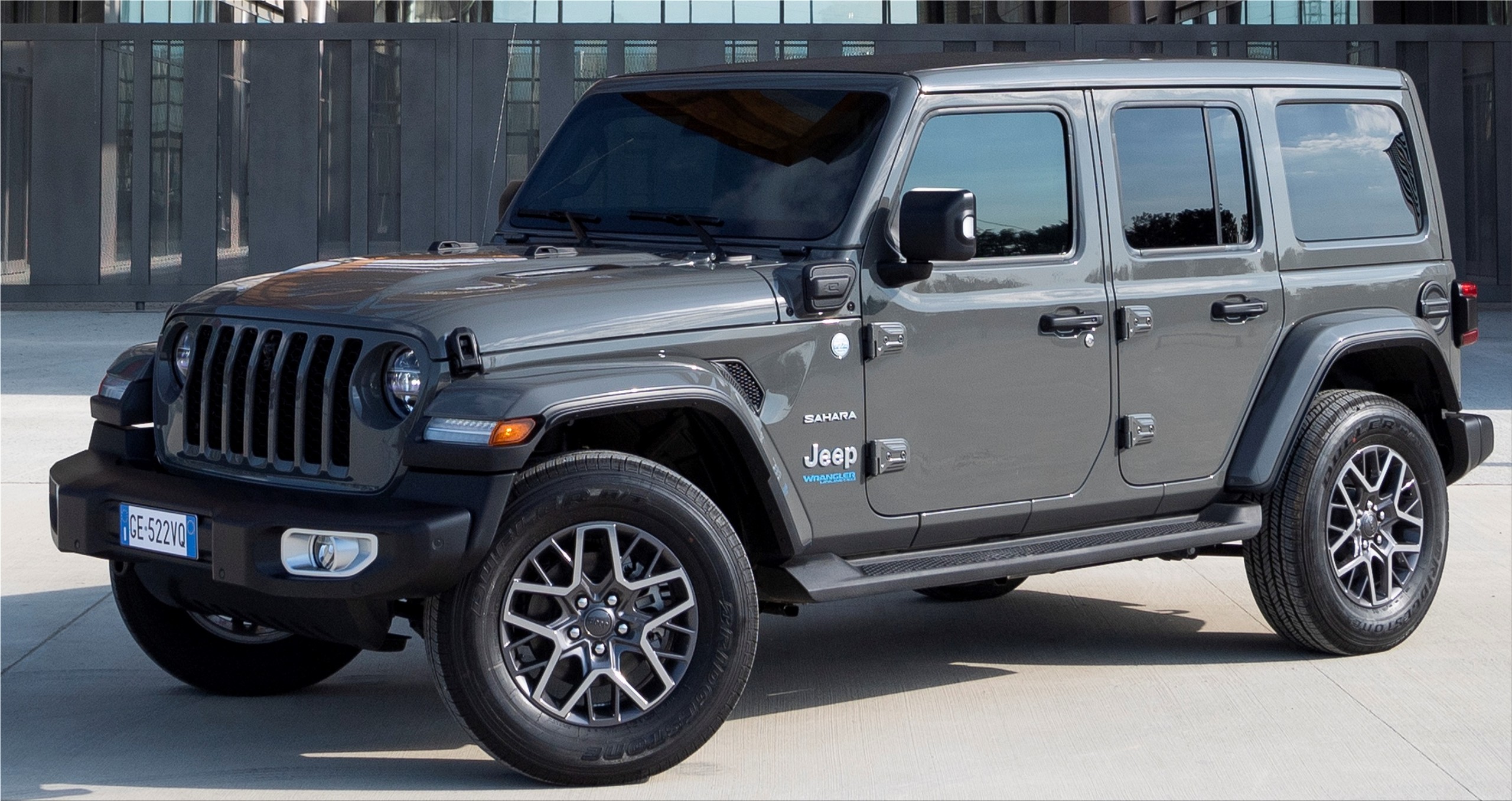 Plug in hybrid 4x4 discount