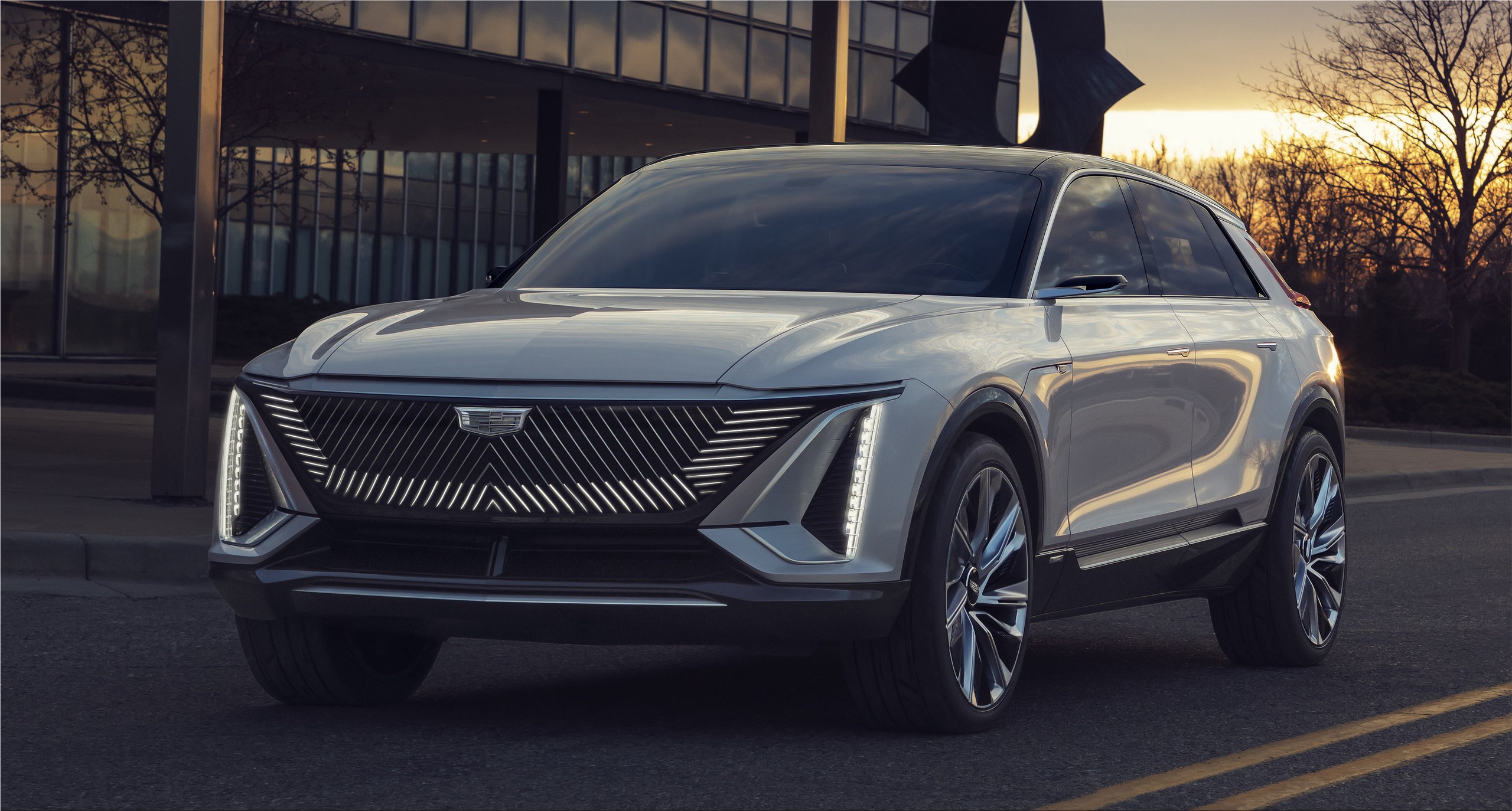 Cadillac LYRIQ electric SUV with 298 miles of range Spare Wheel