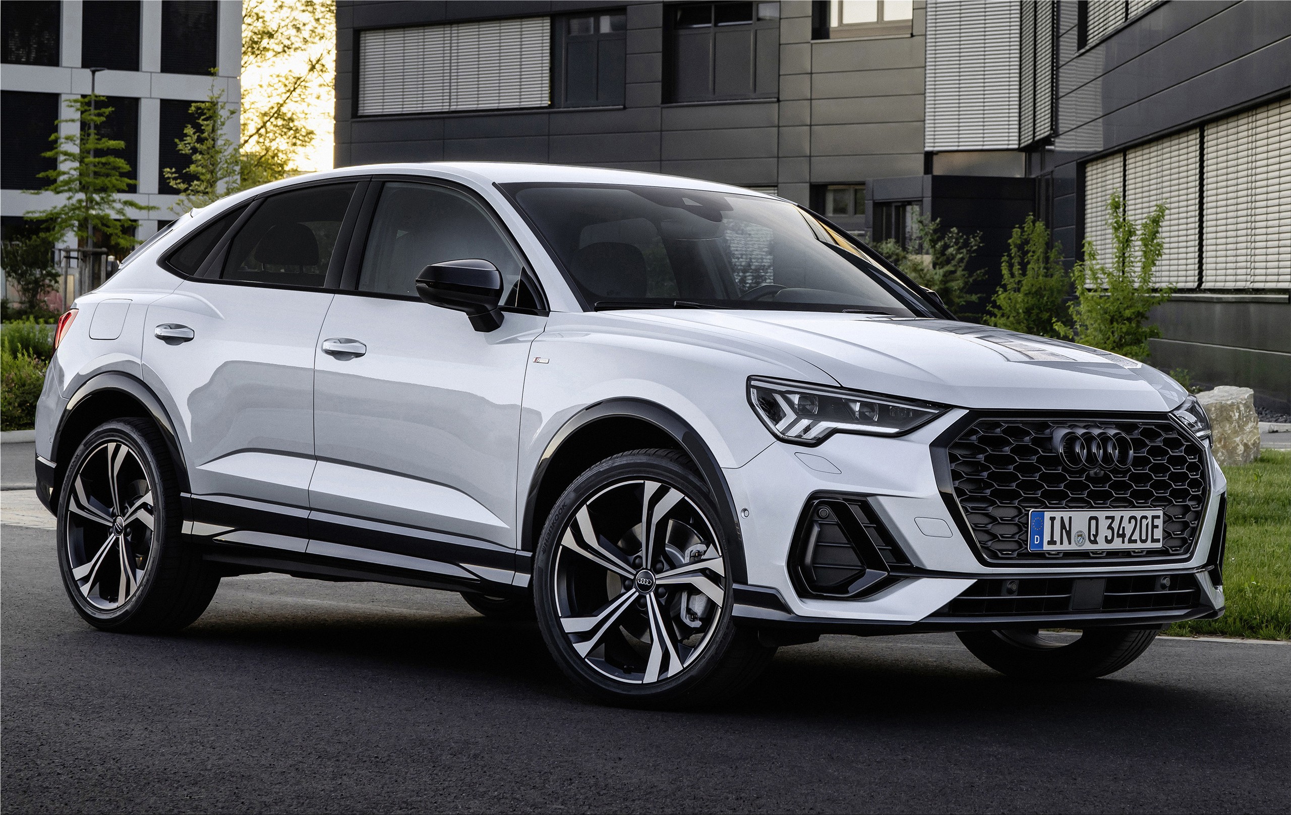 Audi q3 2021 hybrid hotsell