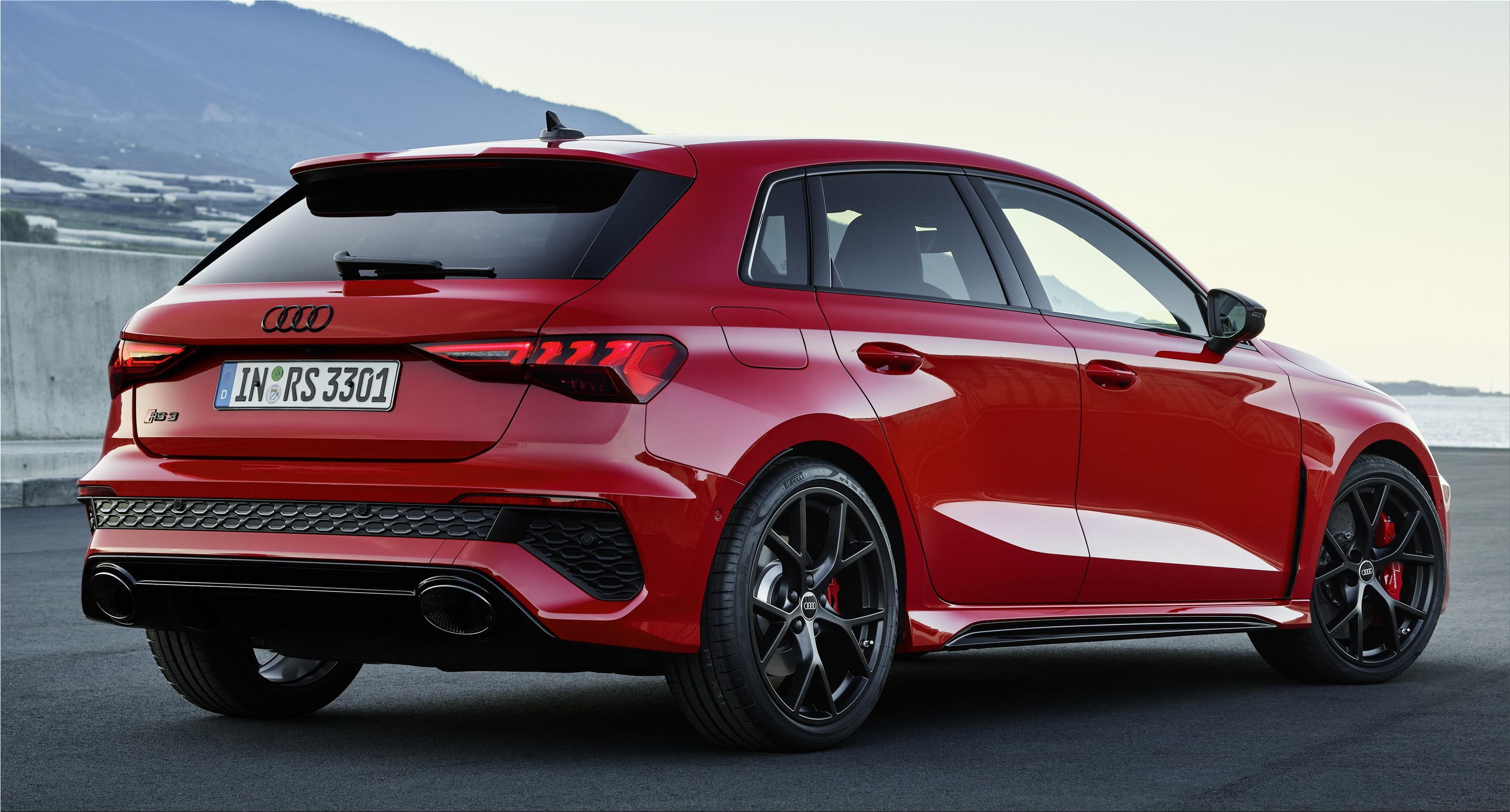 The new Audi RS 3 compact sports car with 400 hp and 500 Nm Spare Wheel
