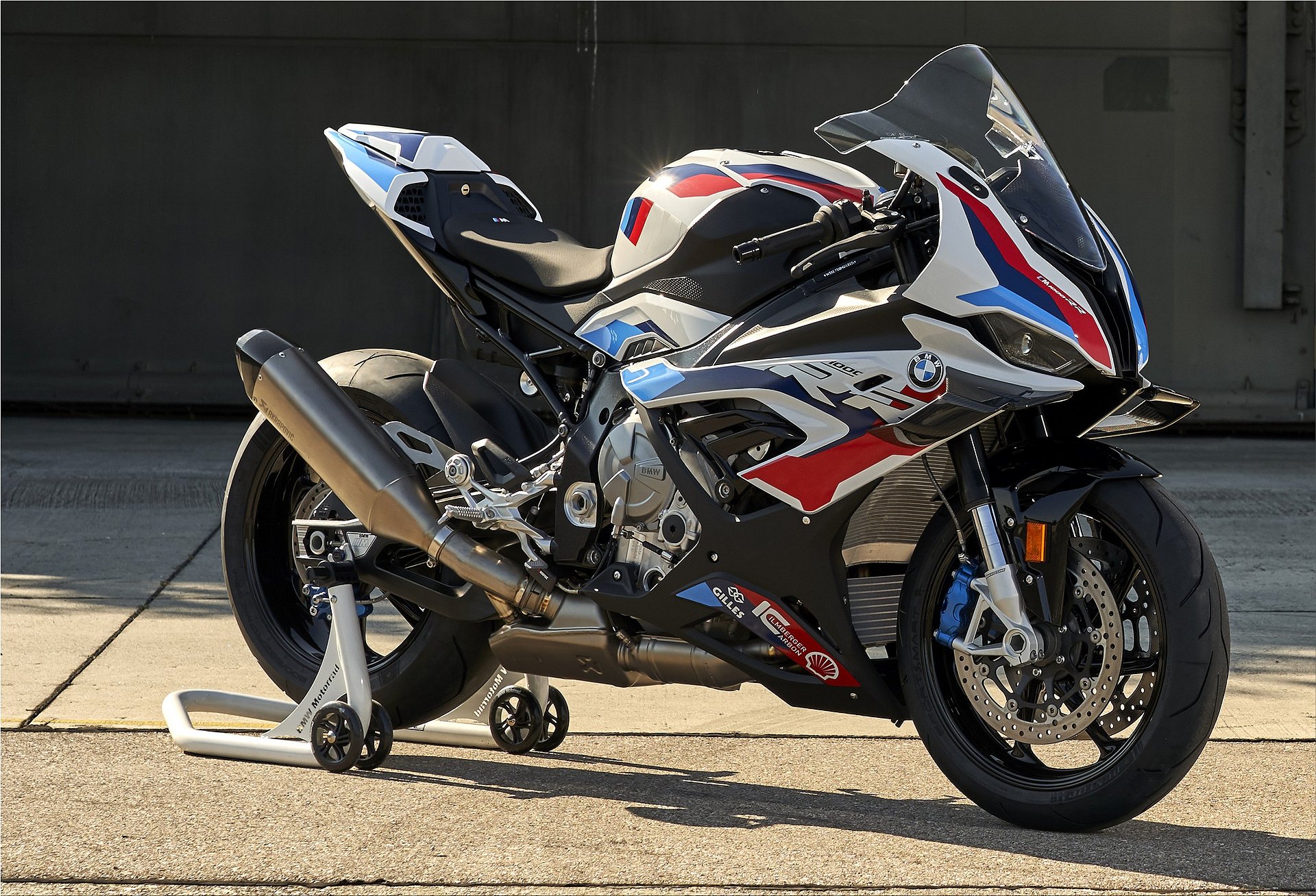 The New BMW M 1000 RR With 212Hp From 44 990 Euro Spare Wheel