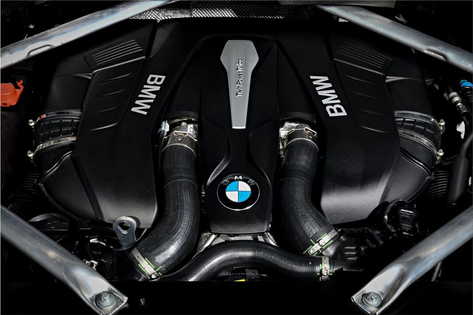 BMW X5 M50i and BMW X7 M50i receive the new 530 hp V8 engine | Spare Wheel