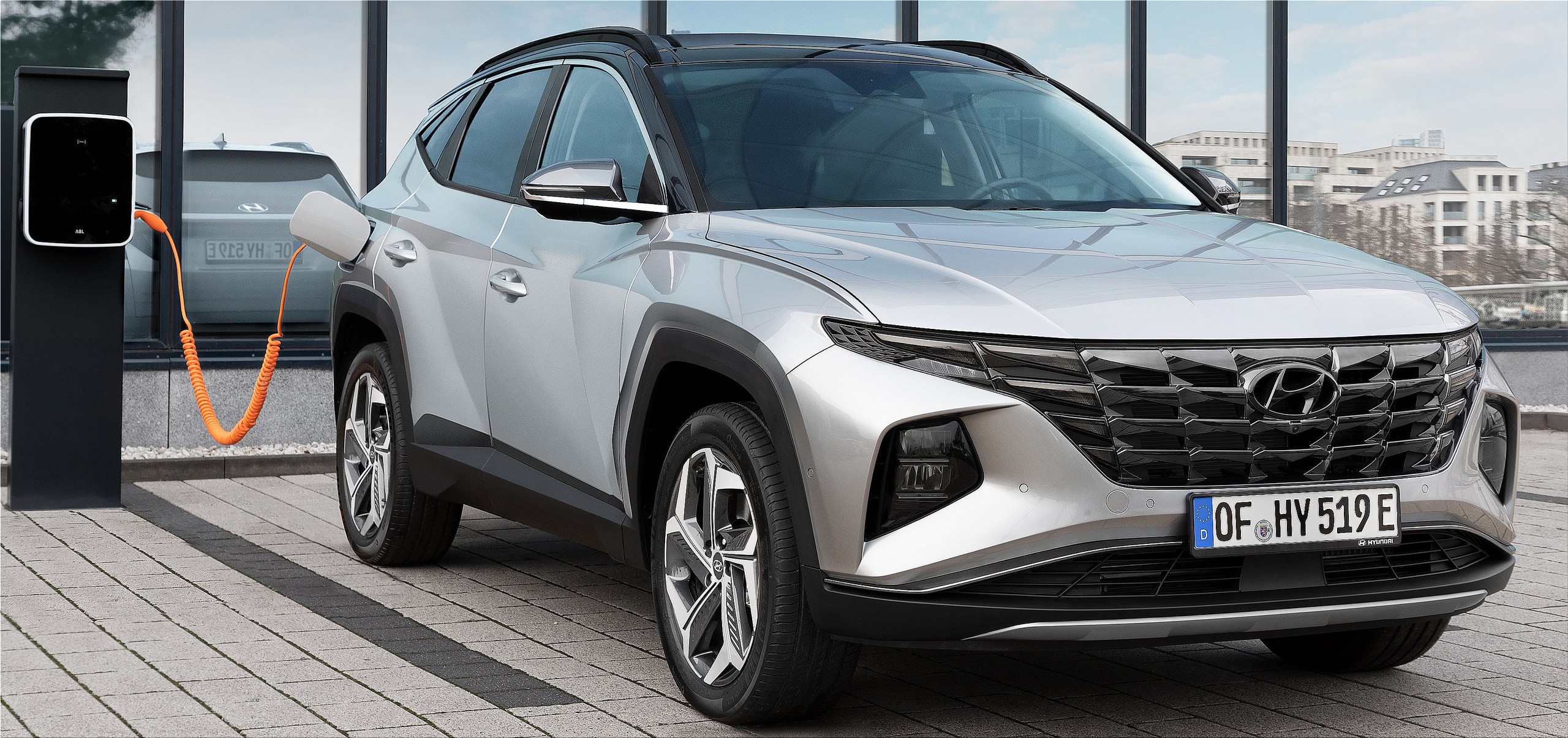 Hyundai Tucson PlugIn Hybrid with 265hp and 350Nm of torque Spare Wheel