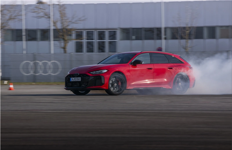 Audi RS 5 Hybrid