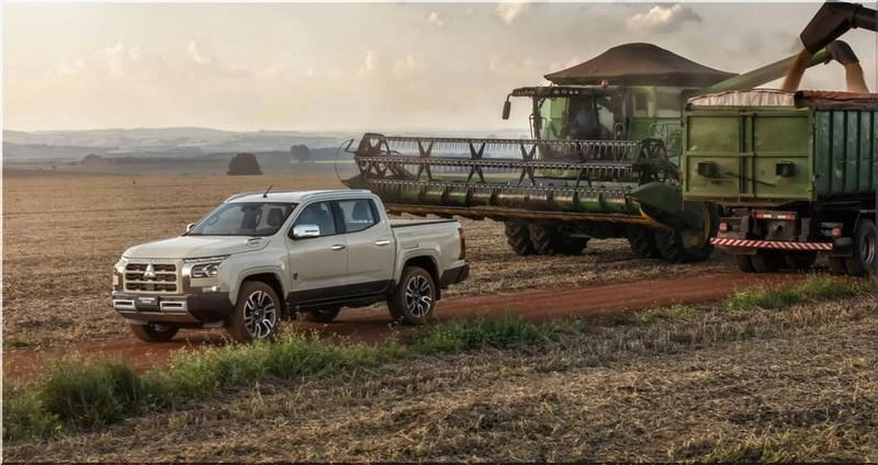 Mitsubishi Triton Terra