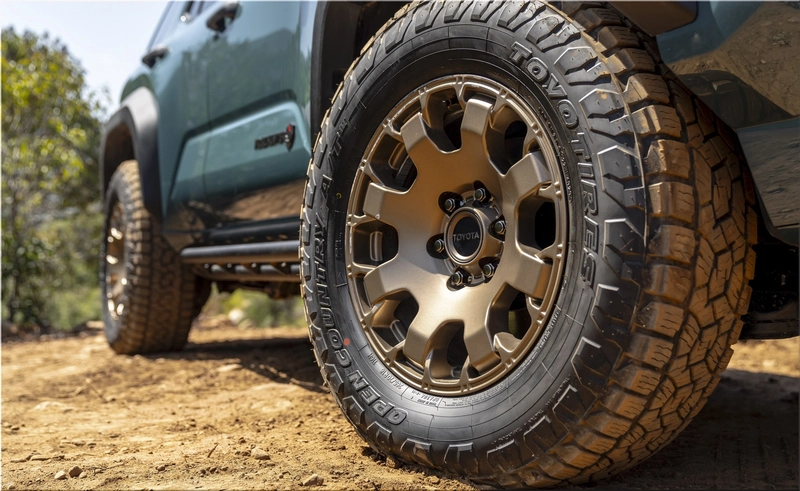 Toyota 4Runner Hybrid Off-road SUV 2026