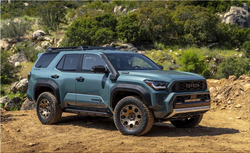 Toyota 4Runner Hybrid Off-road SUV 2026