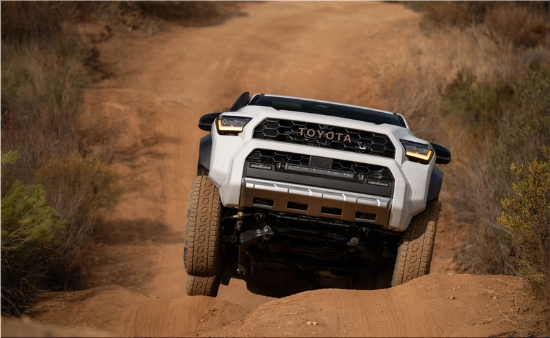 Toyota 4Runner Hybrid Off-road SUV 2026