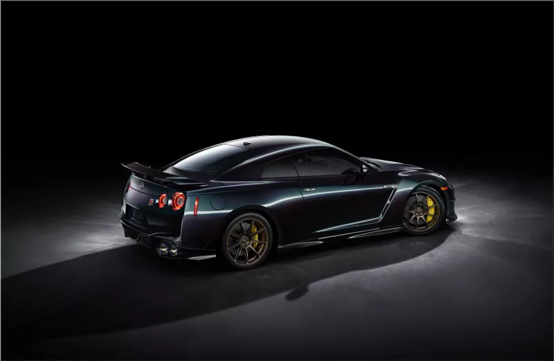 Nissan GT-R T-spec Takumi Edition