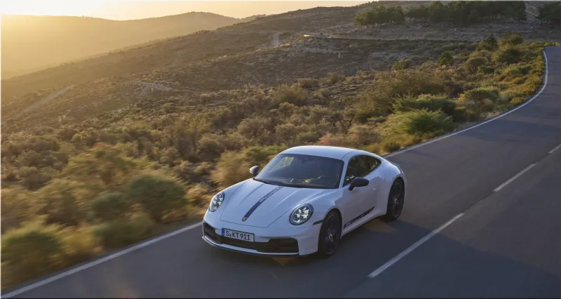 2025 Porsche 911 Carrera T