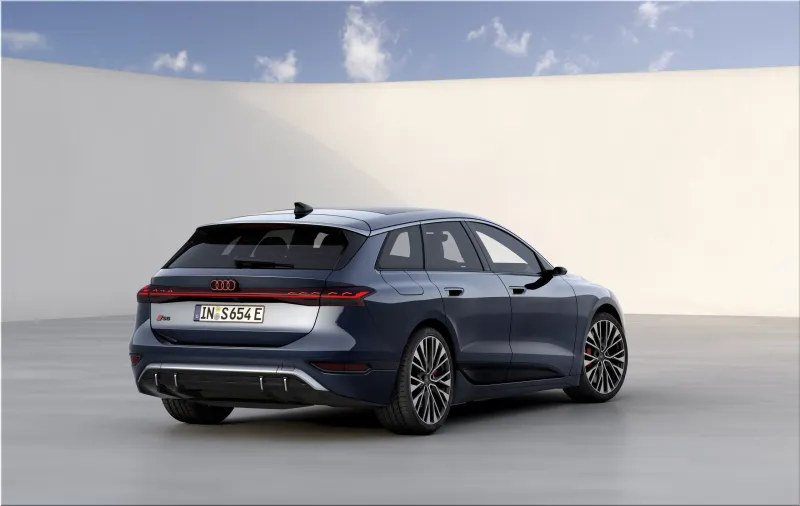 Audi S6 Avant e-tron