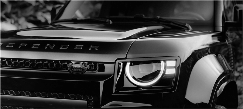 Land Rover Defender OCTA Black