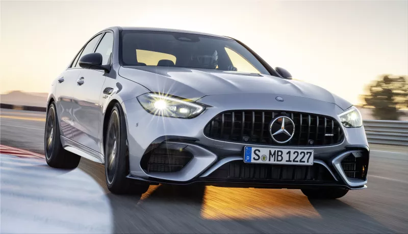  Mercedes-Benz AMG C 63 SE PERFORMANCE
