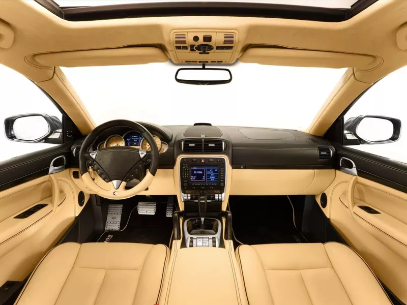 TECHART Magnum interior