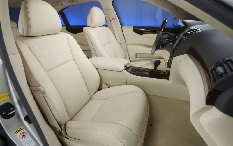 Lexus LS 460