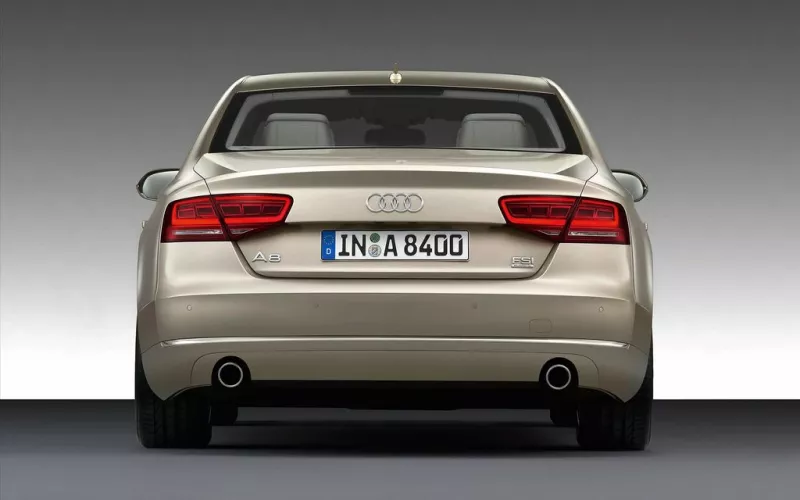 Audi A8