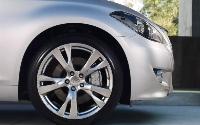 Infiniti M