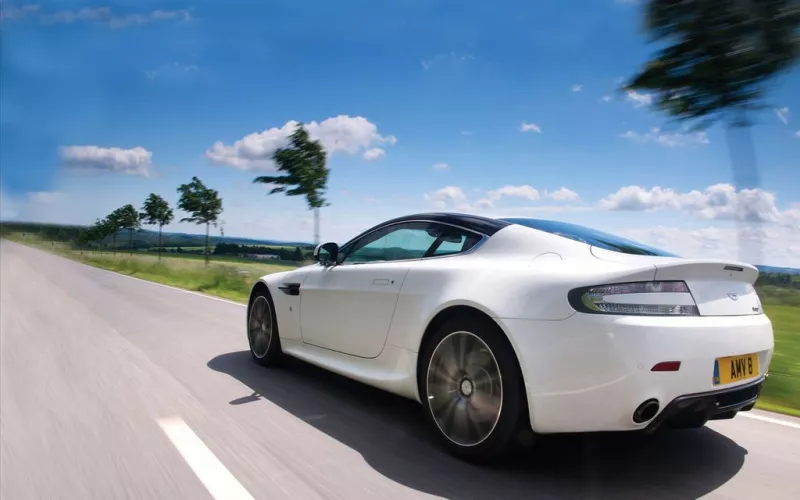 Aston Martin V8 Vantage N420