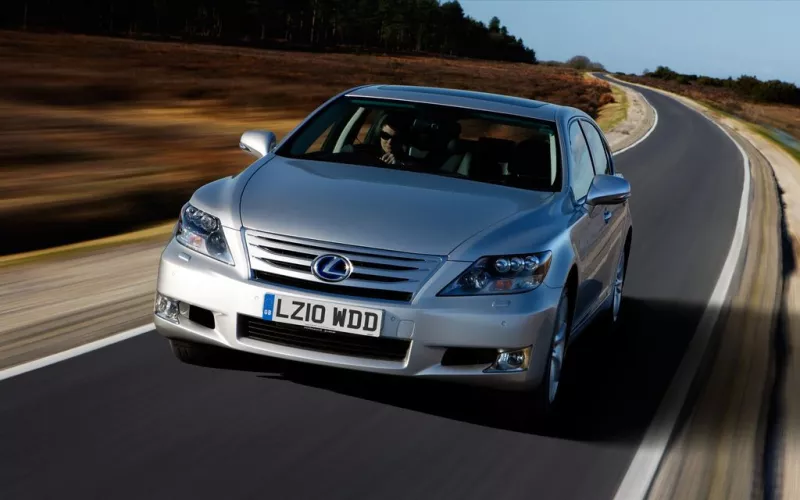 Lexus LS 600H