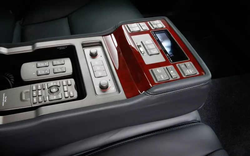 Lexus LS 600H
