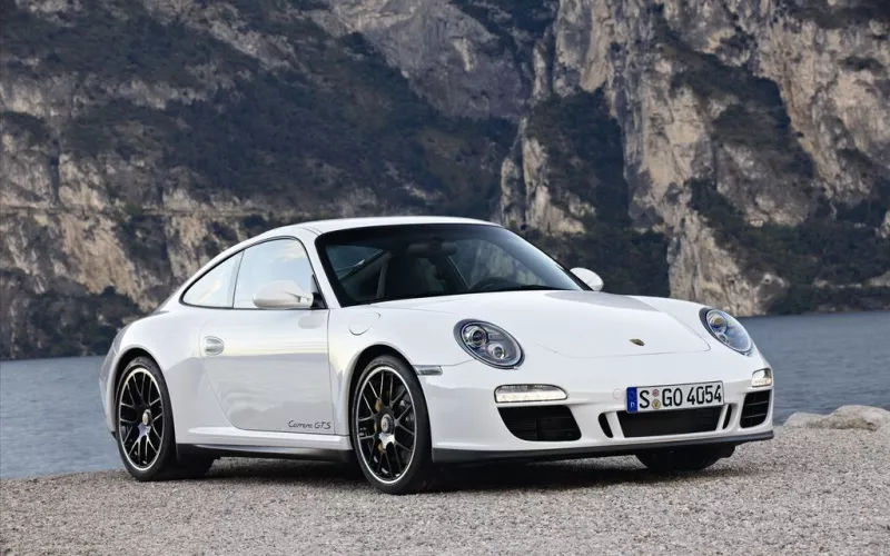 Porsche 911 Carrera GTS