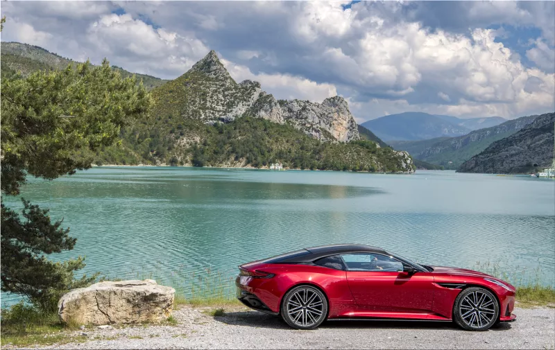 Aston Martin DB12 Hyper Red