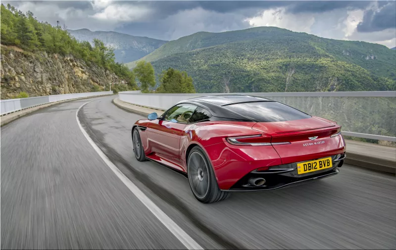 Aston Martin DB12 Hyper Red