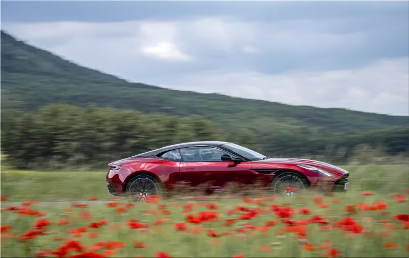 Aston Martin DB12 Hyper Red