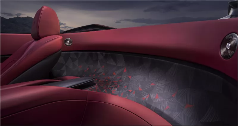 Rolls-Royce La Rose Noire Droptail