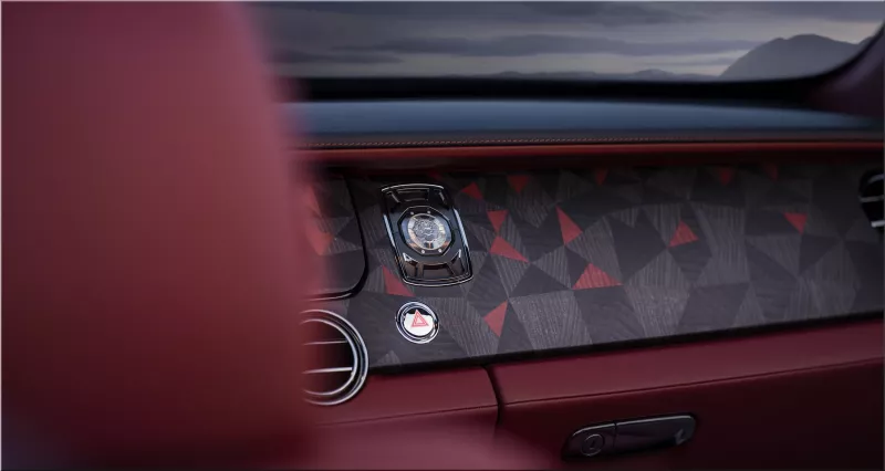 Rolls-Royce La Rose Noire Droptail
