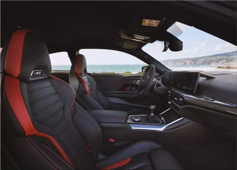 2025 BMW M2