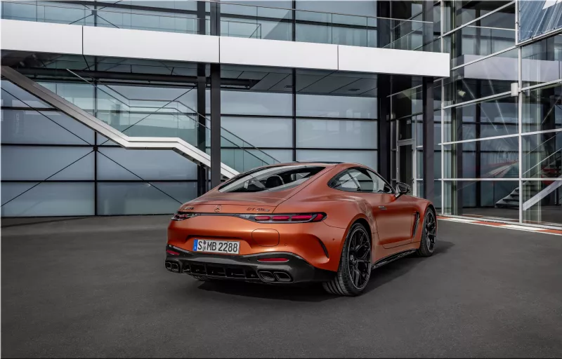 Mercedes-AMG GT63 S E Performance
