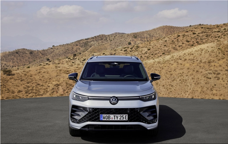 2025 Volkswagen Tayron crossover SUV