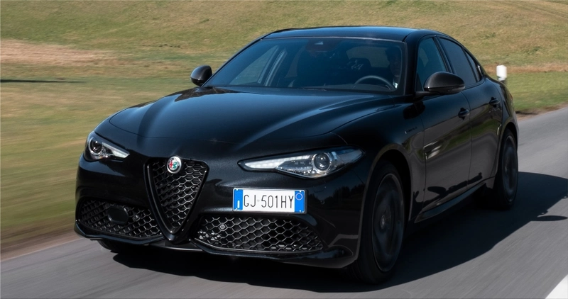 Alfa Romeo Stelvio Estrema