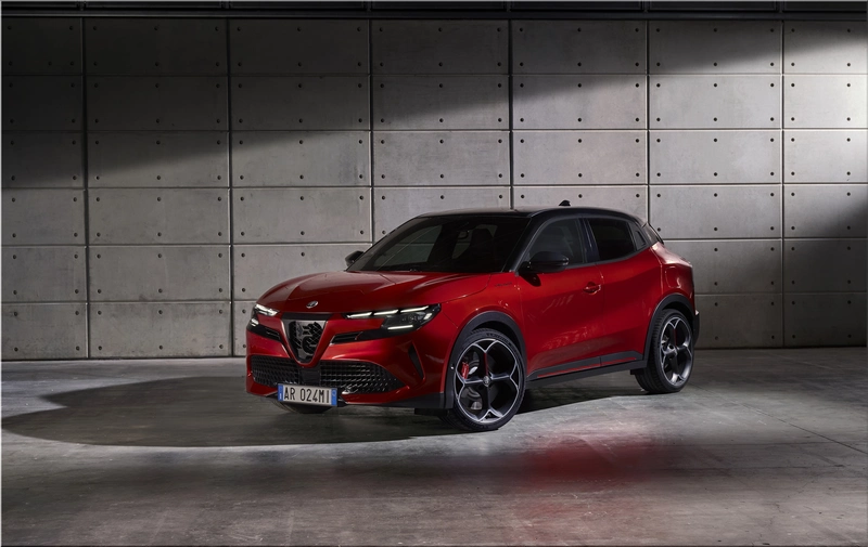 Alfa Romeo Junior Ibrida