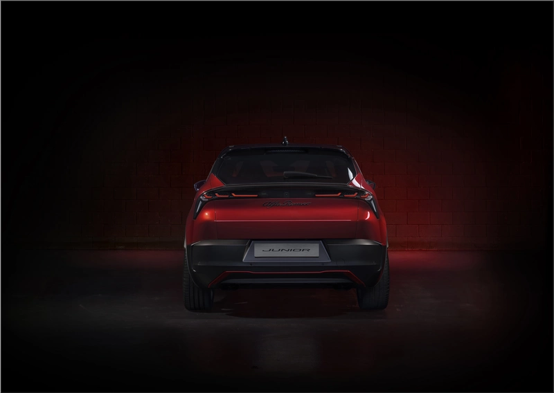 Alfa Romeo Junior Ibrida