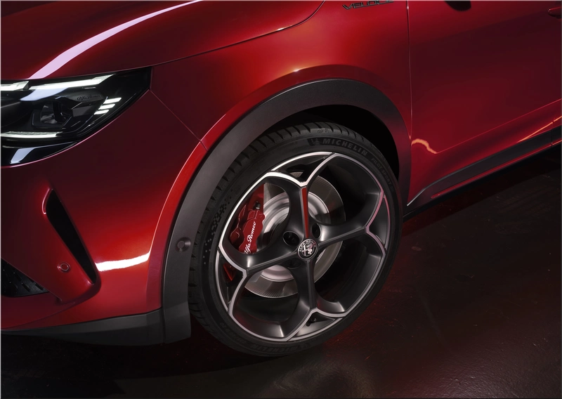 Alfa Romeo Junior Ibrida