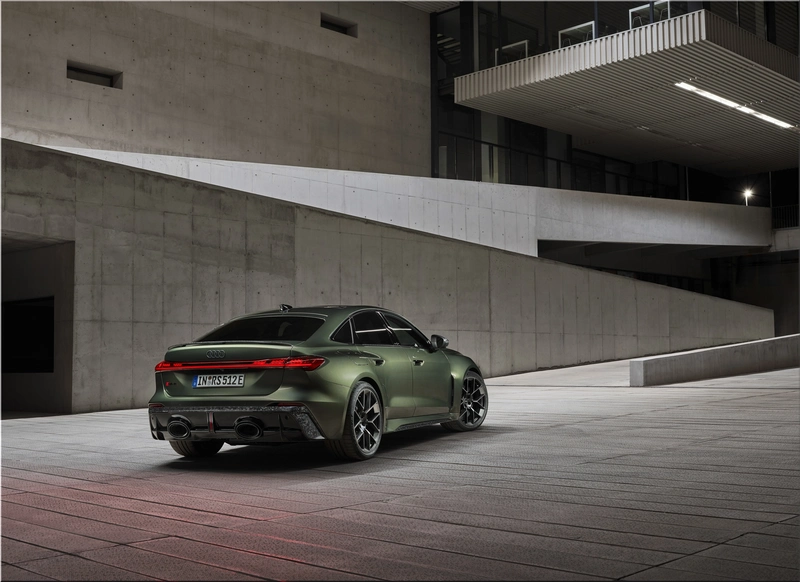 Audi RS 5 Hybrid