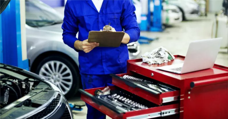Auto Mechanic