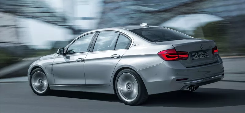 BMW 330E