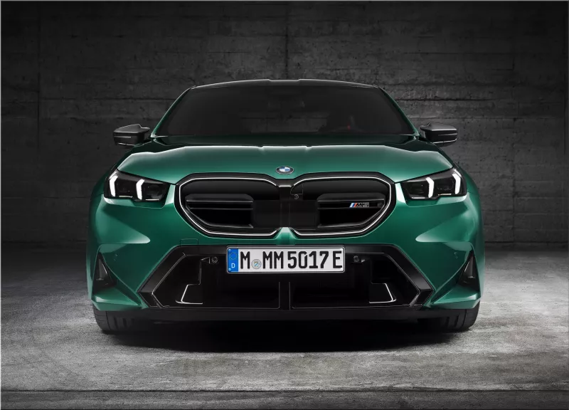 2025 BMW M5