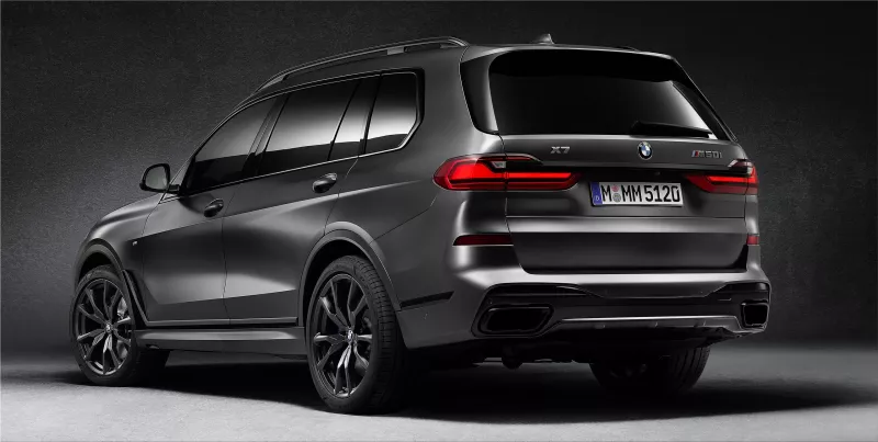 BMW X7 Dark Shadow Edition