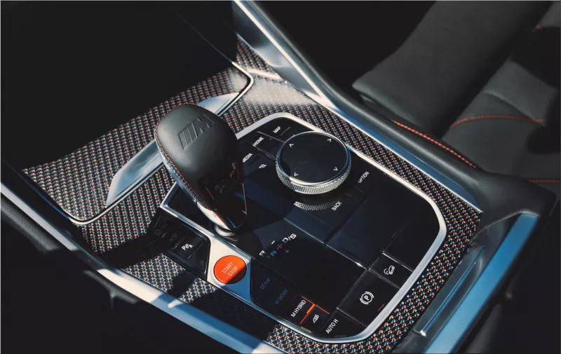 BMW XM Label Red