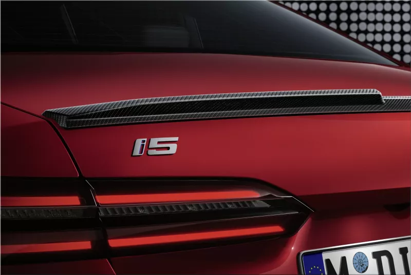 BMW i5