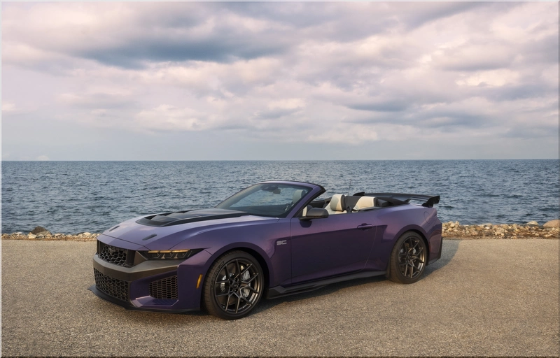 Ford Mustang Dark Horse SC Convertible