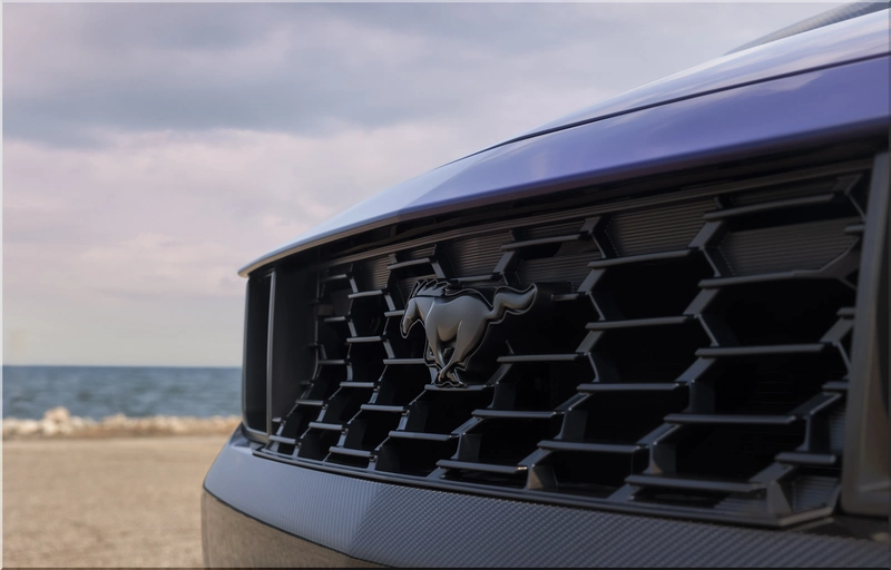 Ford Mustang Dark Horse SC Convertible