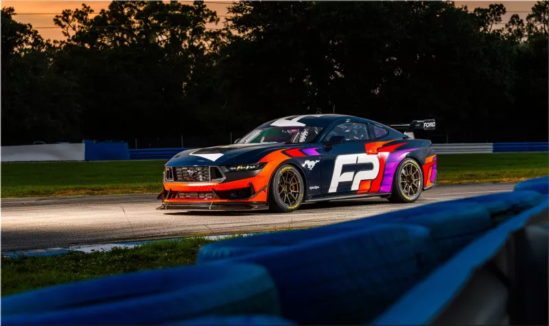 Ford Mustang GT4